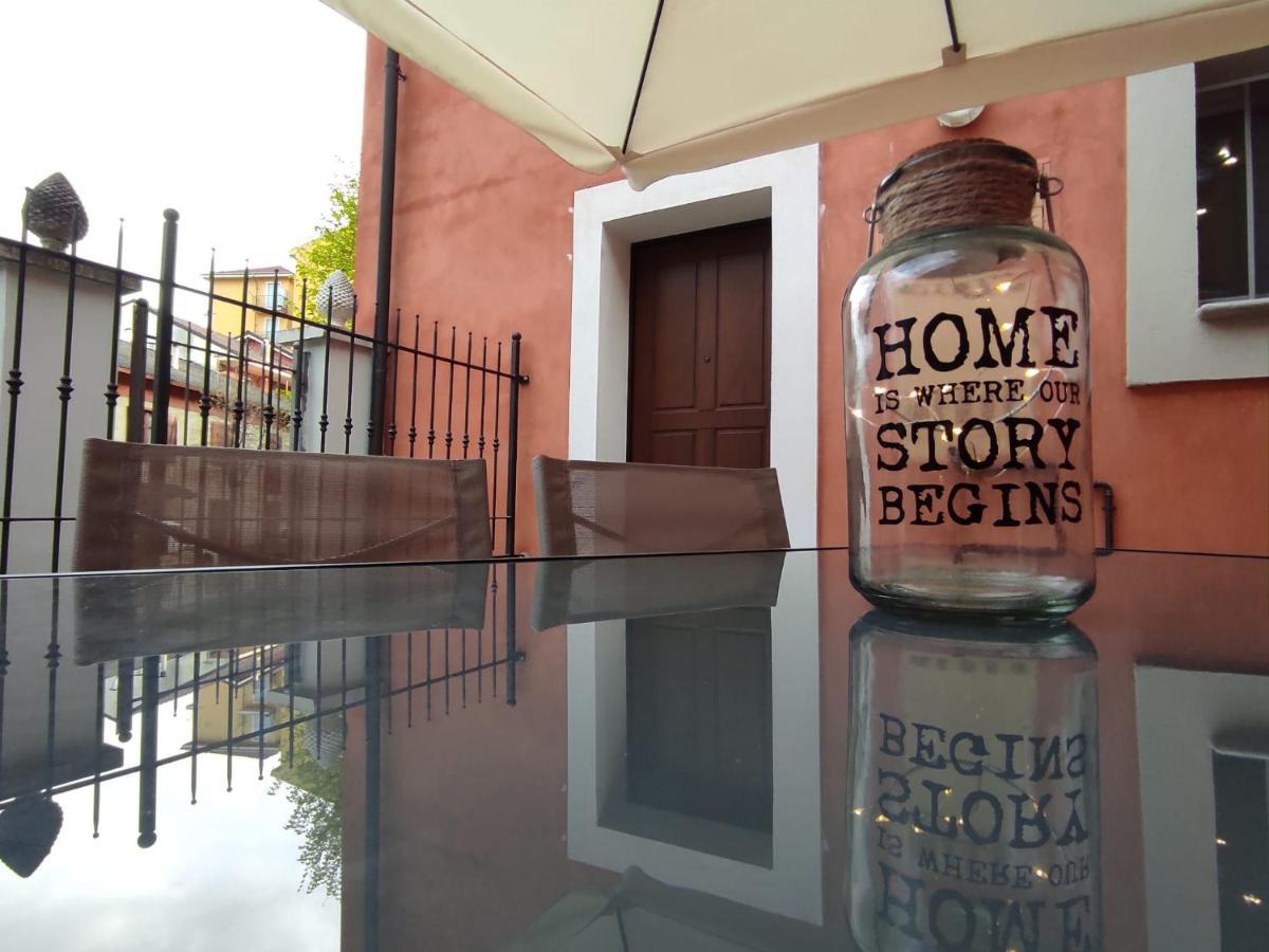 Grape'S Home Canelli Buitenkant foto